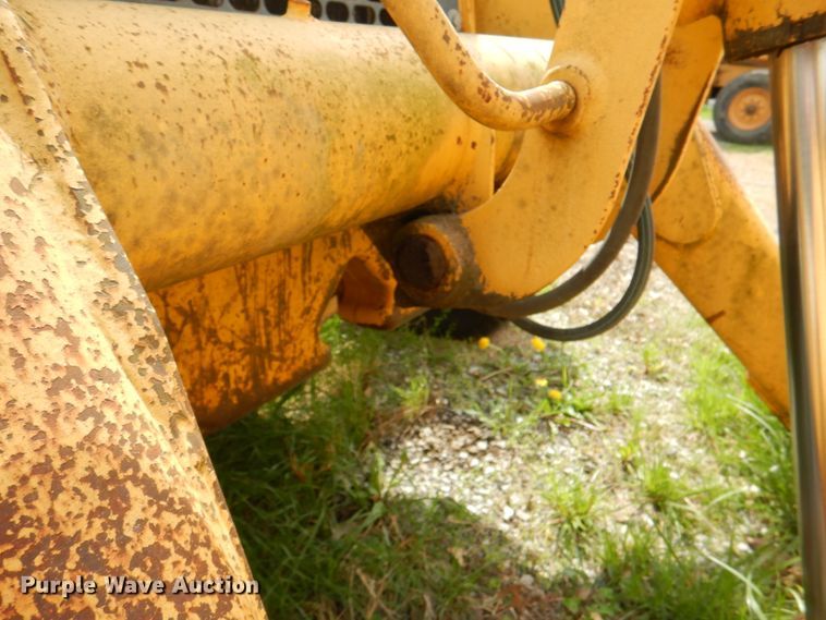 image for item II9972 1995 John Deere 310D  tractor loader backhoe