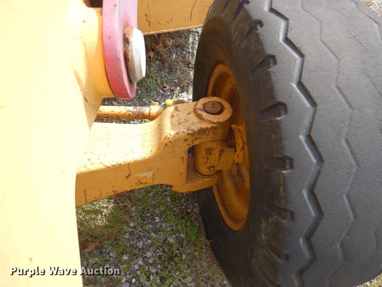 image for item II9972 1995 John Deere 310D  tractor loader backhoe