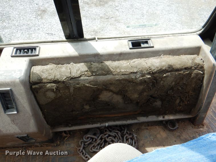 image for item II9972 1995 John Deere 310D  tractor loader backhoe