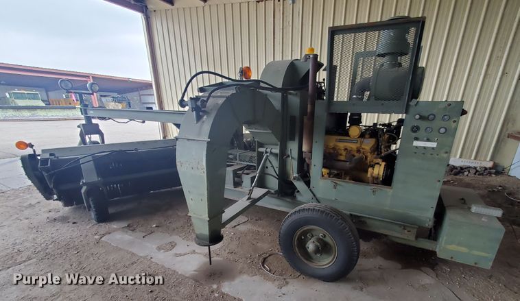 image for item IL9052 MB  broom