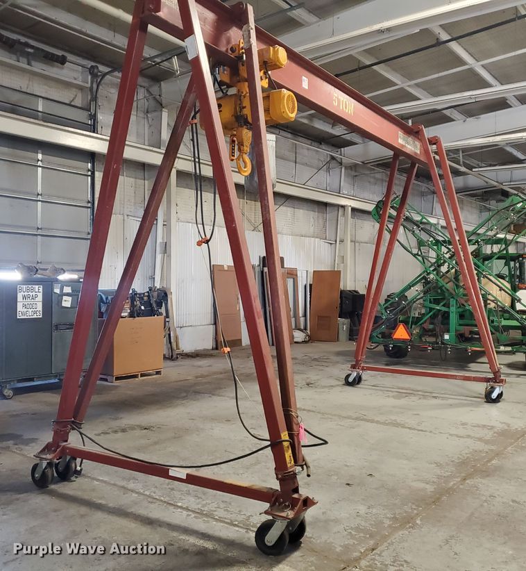 image for item IL9071 2012 Wallace Cranes 5T19-20AC A-frame hoist