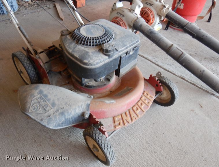 image for item IP9221 Lawn and garden equipment