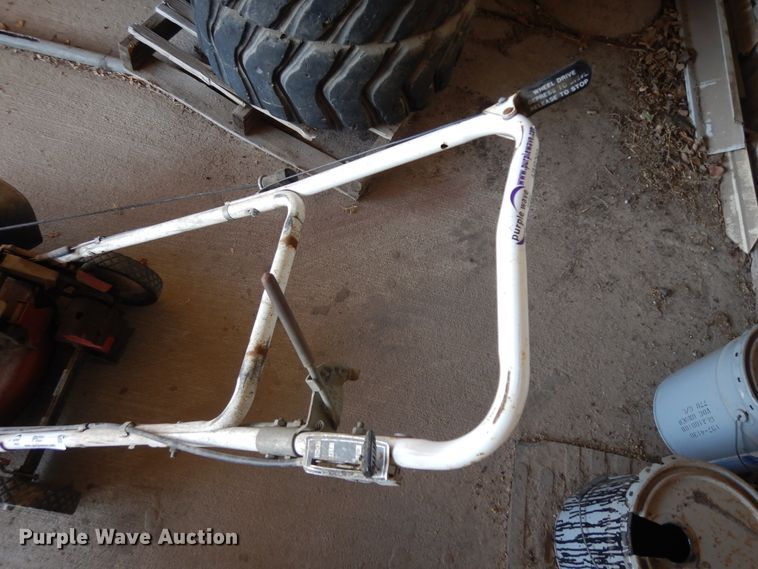 image for item IP9221 Lawn and garden equipment