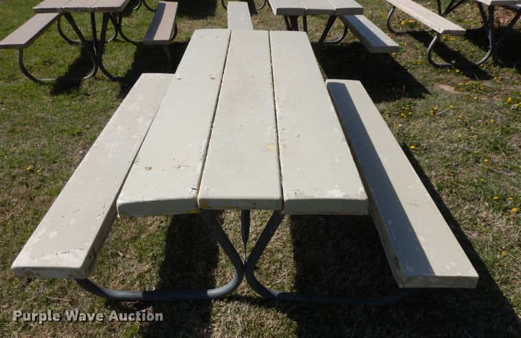 image for item IP9233 (7) picnic tables