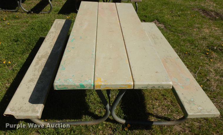 image for item IP9233 (7) picnic tables