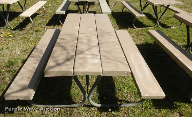image for item IP9233 (7) picnic tables