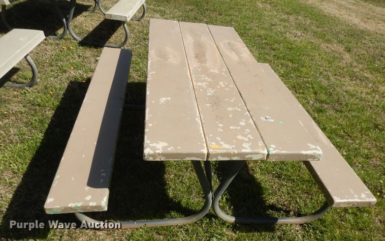 image for item IP9233 (7) picnic tables