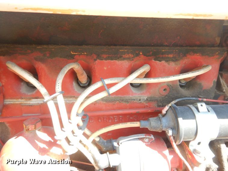 image for item IP9235 1959 International 340  tractor