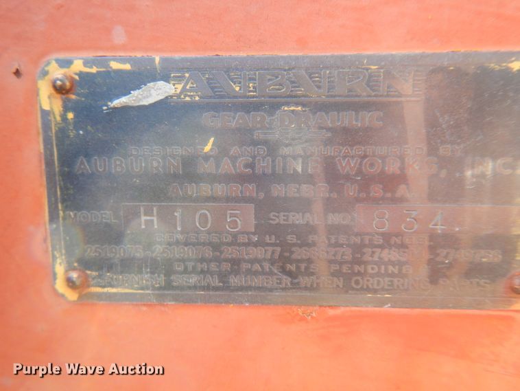 image for item IP9235 1959 International 340  tractor