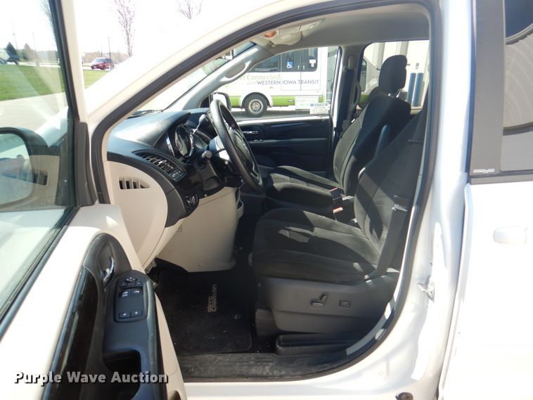 image for item IQ9265 2012 Dodge Grand Caravan  van