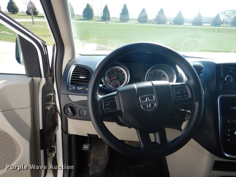 image for item IQ9265 2012 Dodge Grand Caravan  van