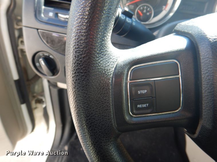 image for item IQ9265 2012 Dodge Grand Caravan  van