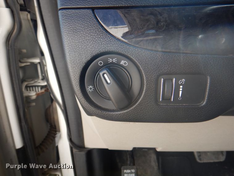 image for item IQ9265 2012 Dodge Grand Caravan  van