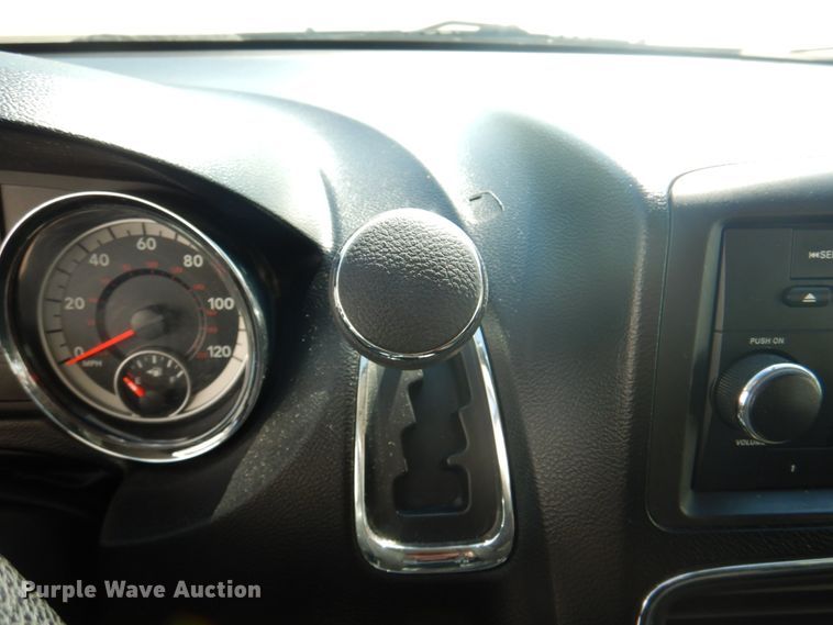 image for item IQ9265 2012 Dodge Grand Caravan  van