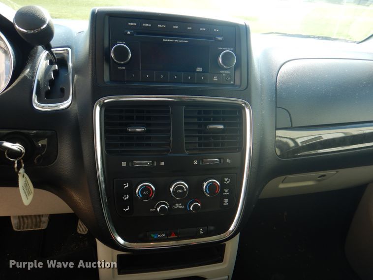 image for item IQ9265 2012 Dodge Grand Caravan  van