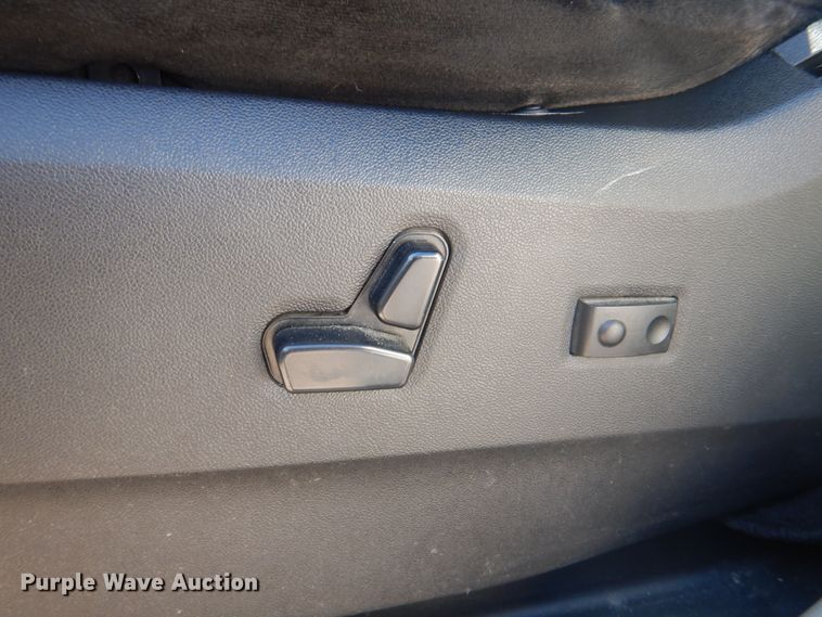 image for item IQ9265 2012 Dodge Grand Caravan  van