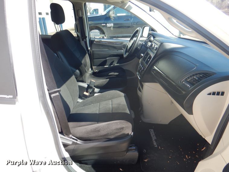 image for item IQ9265 2012 Dodge Grand Caravan  van