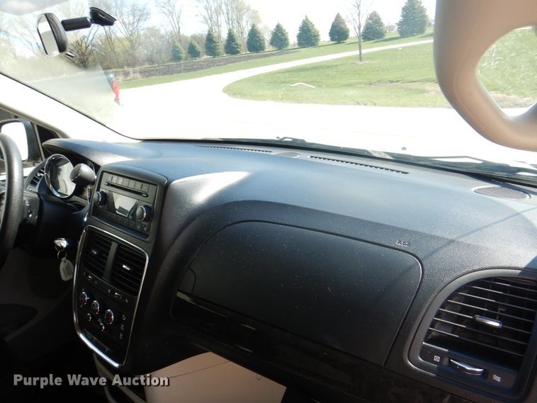 image for item IQ9265 2012 Dodge Grand Caravan  van