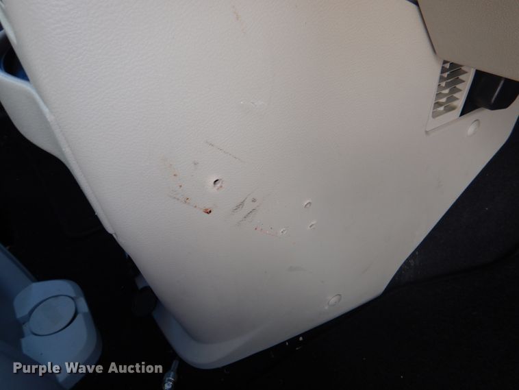 image for item IQ9265 2012 Dodge Grand Caravan  van