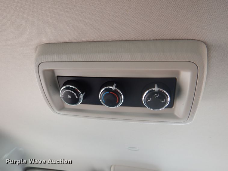 image for item IQ9265 2012 Dodge Grand Caravan  van