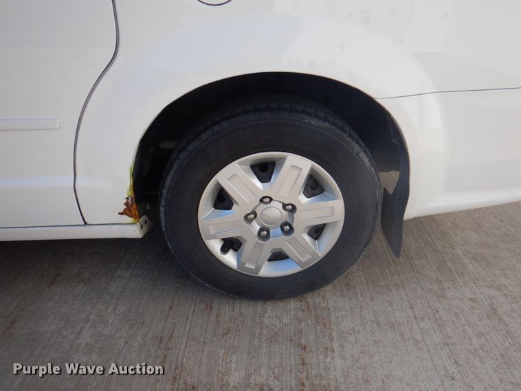image for item IQ9265 2012 Dodge Grand Caravan  van