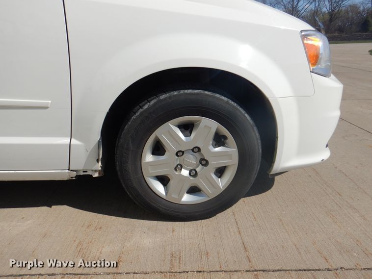 image for item IQ9265 2012 Dodge Grand Caravan  van