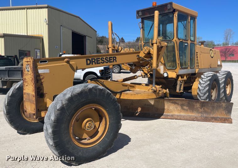 image for item IR9755 Dresser 850  motor grader