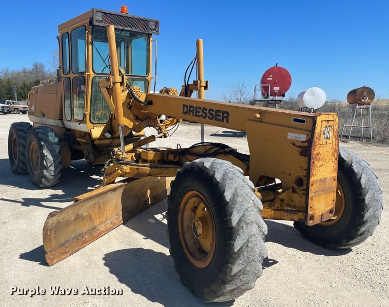 image for item IR9755 Dresser 850  motor grader