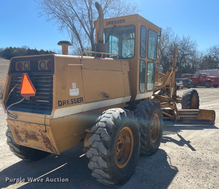 image for item IR9755 Dresser 850  motor grader