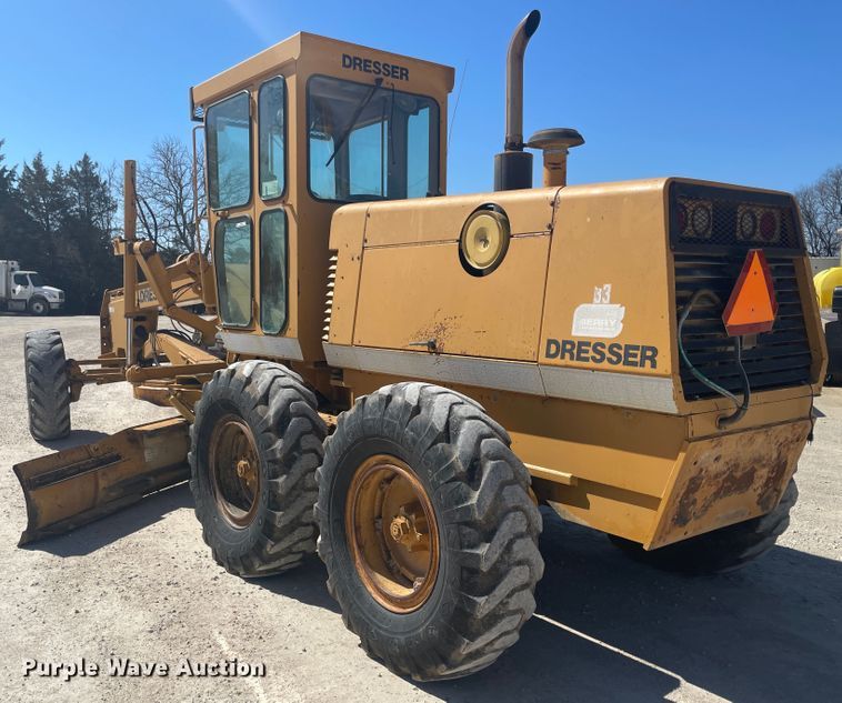 image for item IR9755 Dresser 850  motor grader
