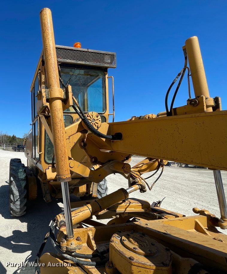 image for item IR9755 Dresser 850  motor grader