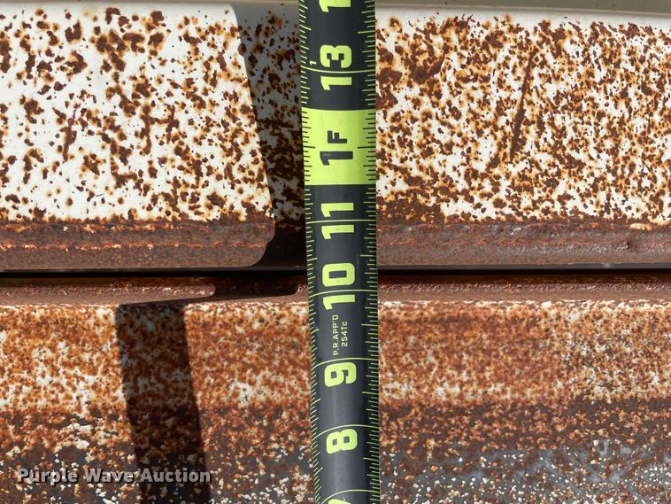 image for item IR9756 1996 Ford LT8000  dump truck