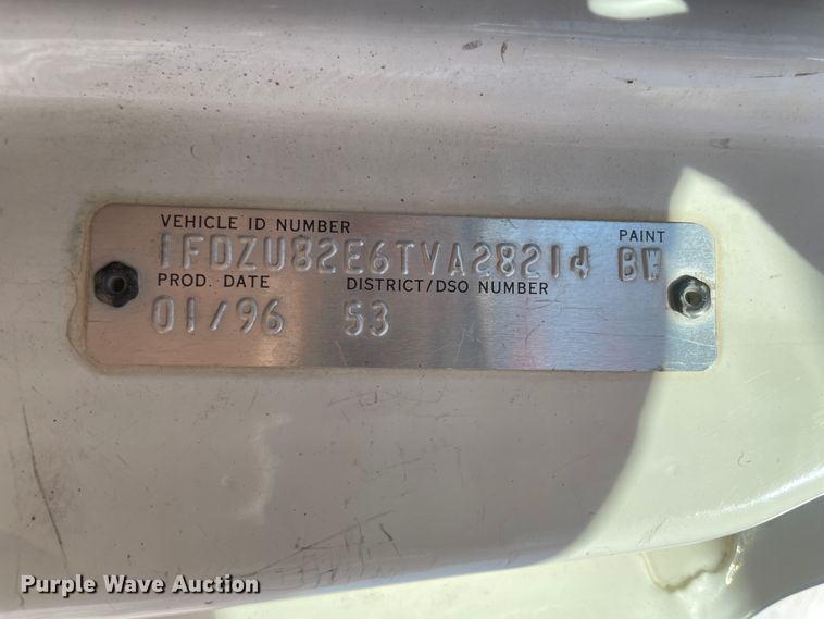 image for item IR9756 1996 Ford LT8000  dump truck