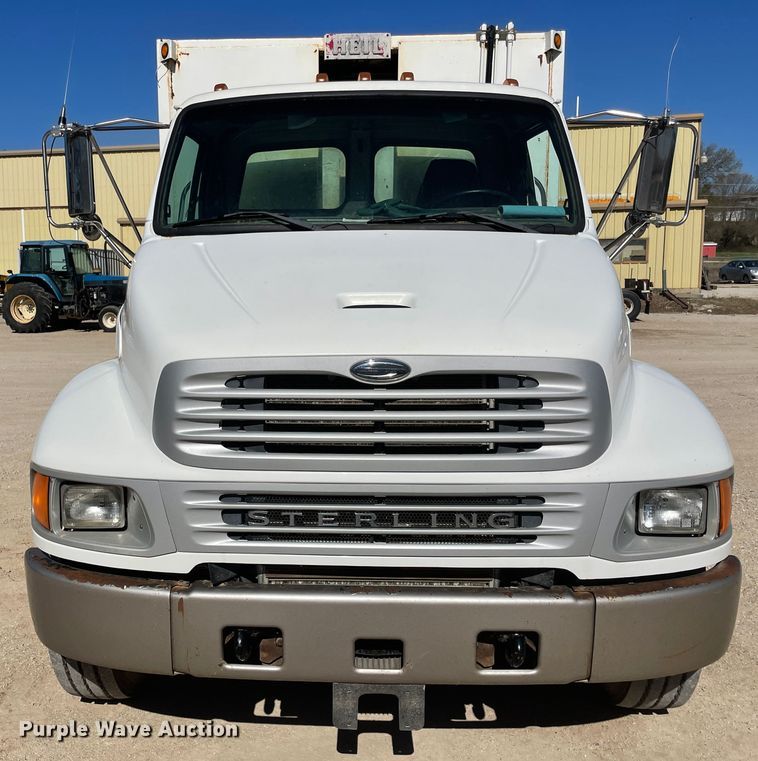 image for item IR9757 2007 Sterling Acterra  refuse truck