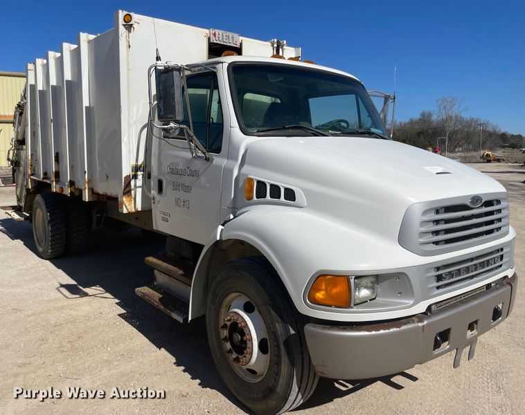 image for item IR9757 2007 Sterling Acterra  refuse truck