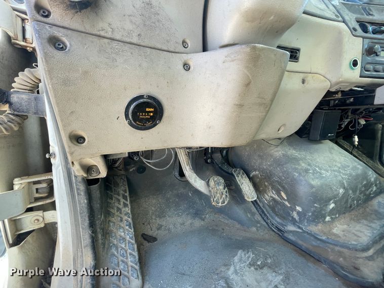 image for item IR9757 2007 Sterling Acterra  refuse truck