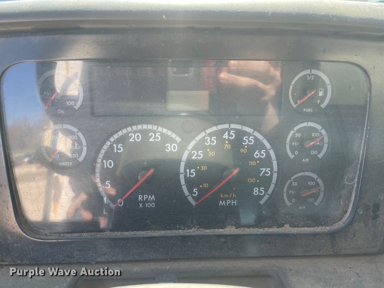 image for item IR9757 2007 Sterling Acterra  refuse truck