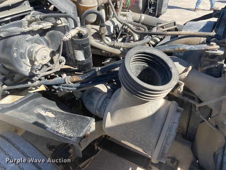 image for item IR9757 2007 Sterling Acterra  refuse truck