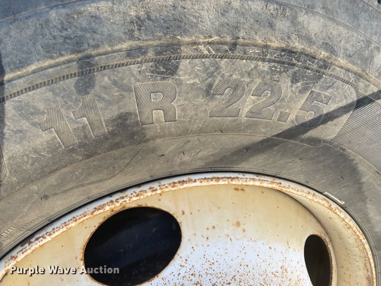 image for item IR9757 2007 Sterling Acterra  refuse truck