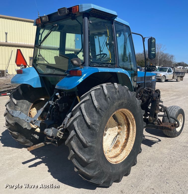 image for item IR9758 1997 New Holland 7740  tractor
