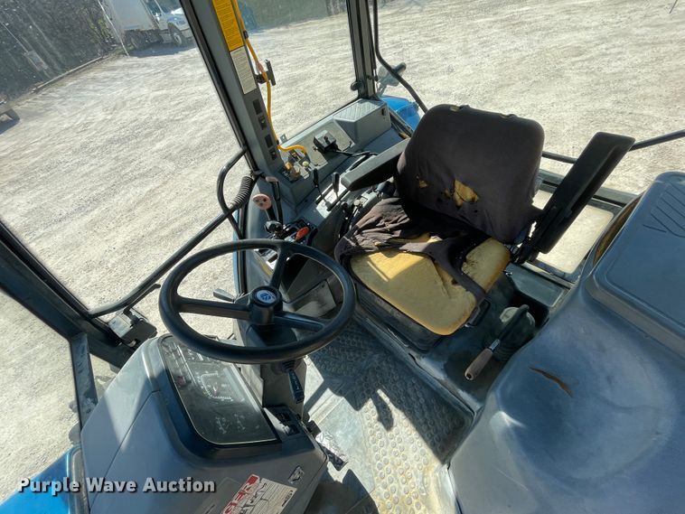 image for item IR9758 1997 New Holland 7740  tractor