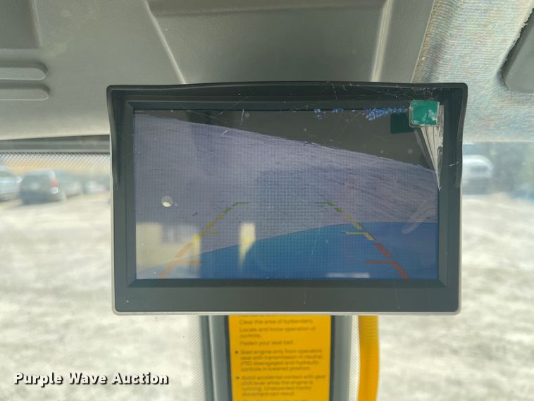 image for item IR9758 1997 New Holland 7740  tractor