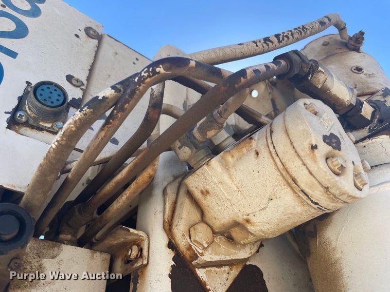 image for item IR9759 1991 Chevrolet Kodiak C6500  utility / service truck