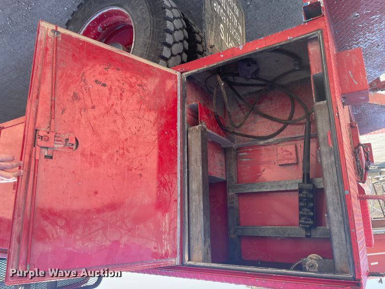 image for item IR9759 1991 Chevrolet Kodiak C6500  utility / service truck