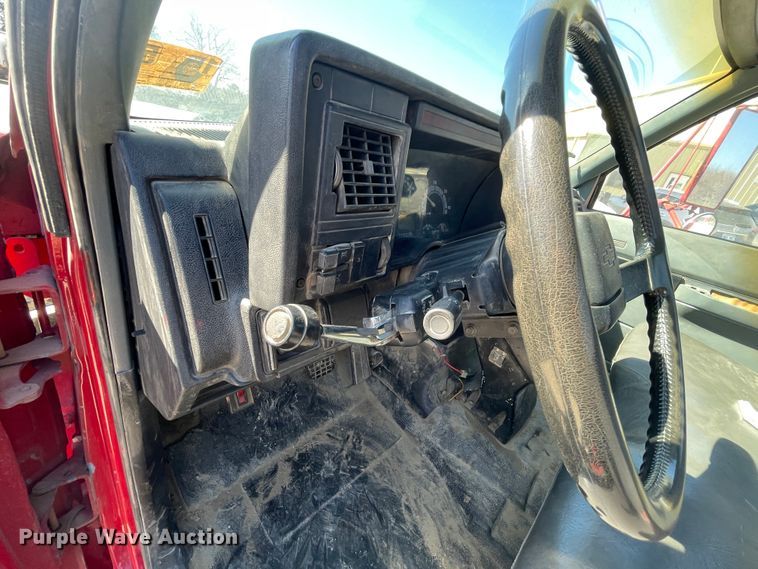 image for item IR9759 1991 Chevrolet Kodiak C6500  utility / service truck