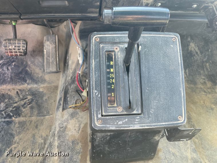 image for item IR9759 1991 Chevrolet Kodiak C6500  utility / service truck