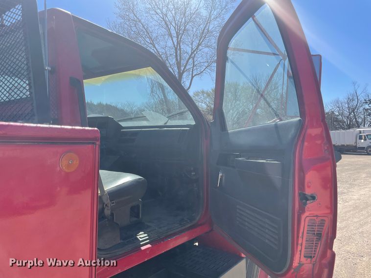 image for item IR9759 1991 Chevrolet Kodiak C6500  utility / service truck