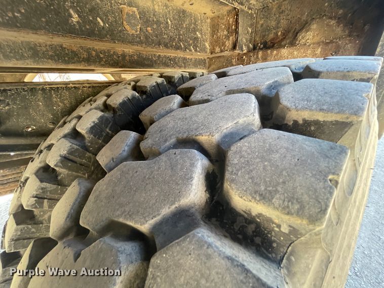 image for item IR9759 1991 Chevrolet Kodiak C6500  utility / service truck