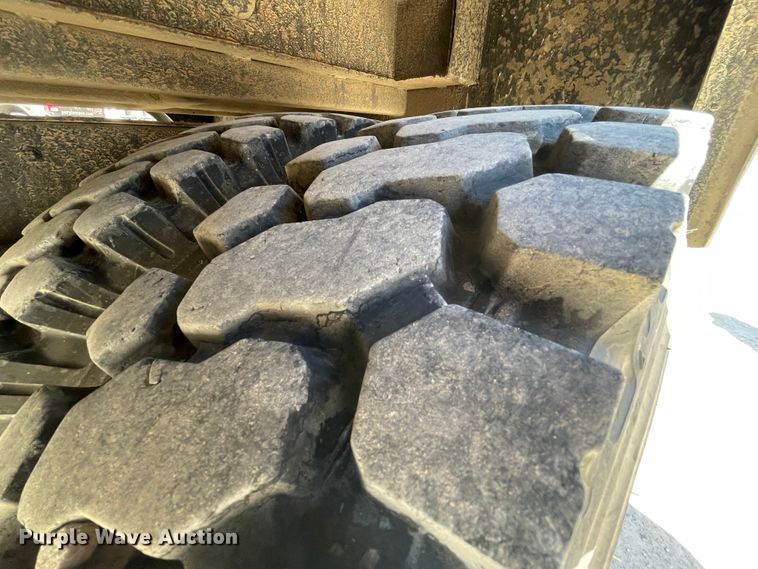 image for item IR9759 1991 Chevrolet Kodiak C6500  utility / service truck