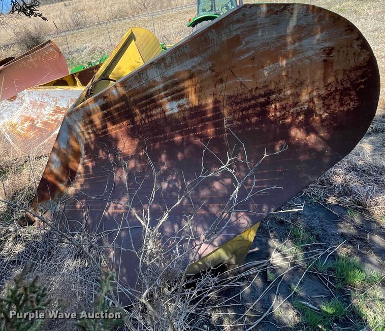 image for item IR9760 138"W snow plow